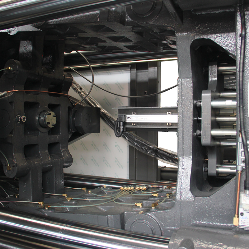 SP350 : machine de moulage par injection intelligente SP